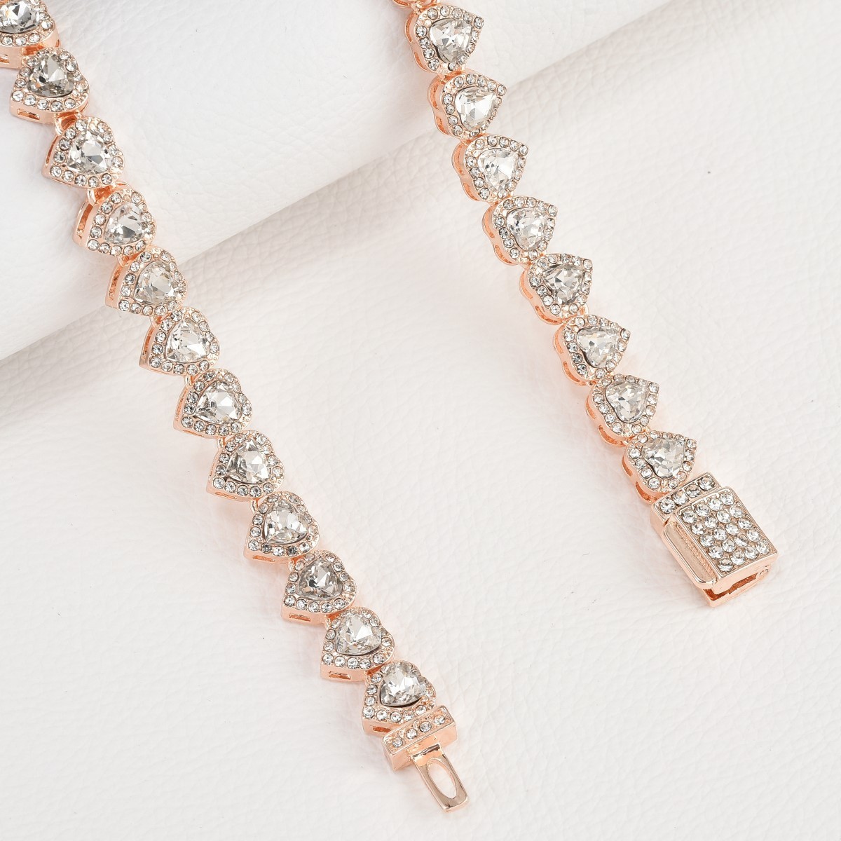 ly arrived Valentines Day high polished shiny heart Cz tennis chain necklace suitable for womens fashion jewelry gifts 241030