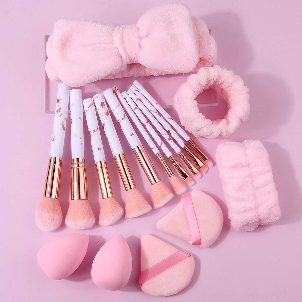 The 17PCS makeup brush set includes a multi-functional makeup set brush a sponge powder puff and a hair band/wrist strap C251122