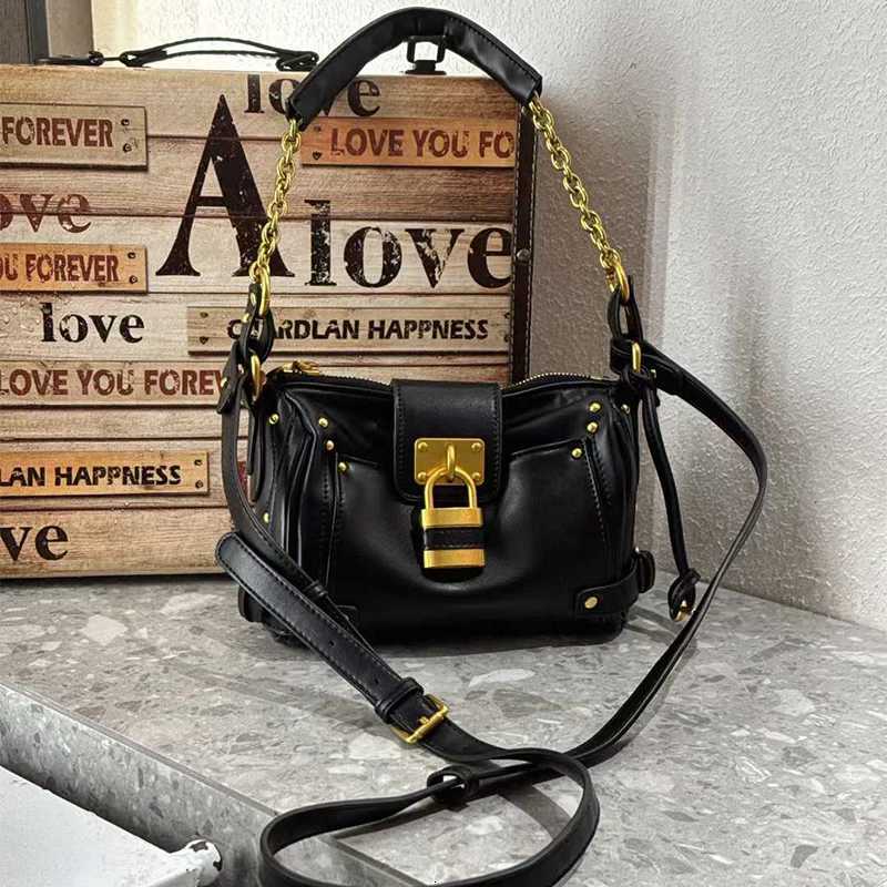 Small Handheld Lock Bag High-quality Leather Bag Chain Handle Design Shoulder Bag Women Horizontal Square Creative Armpit Bag K251121