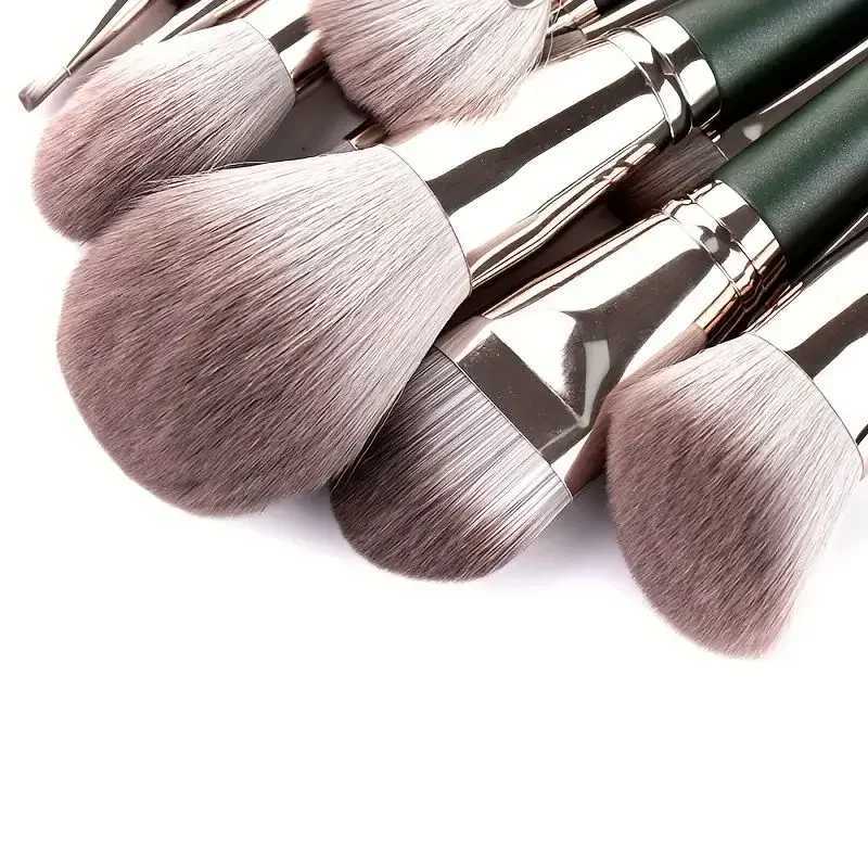 14Pcs Makeup Brushes Set Large Fluffy Soft Eye Shadow Foundation Brush Women Cosmetic Powder Blush Blending Beauty Make Up Tools C251122