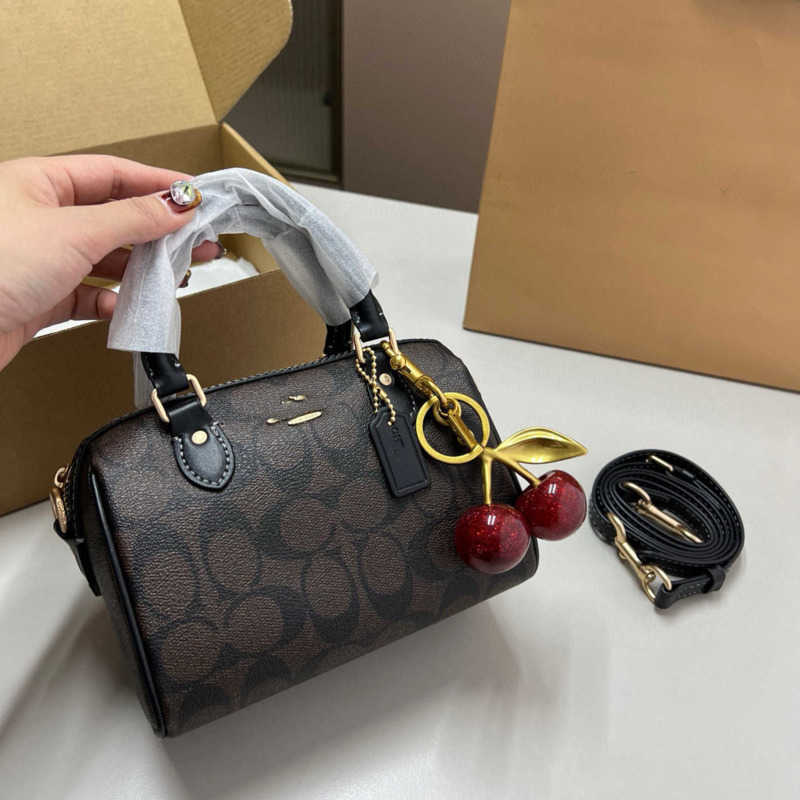 Pillow case Teri bag Shoulder Bags Fashion Designer Underarm Small Handbag Women co a c h Half-moon ladies Baguette Purse Chain Strap Croissant bags Capacity Chain Bag