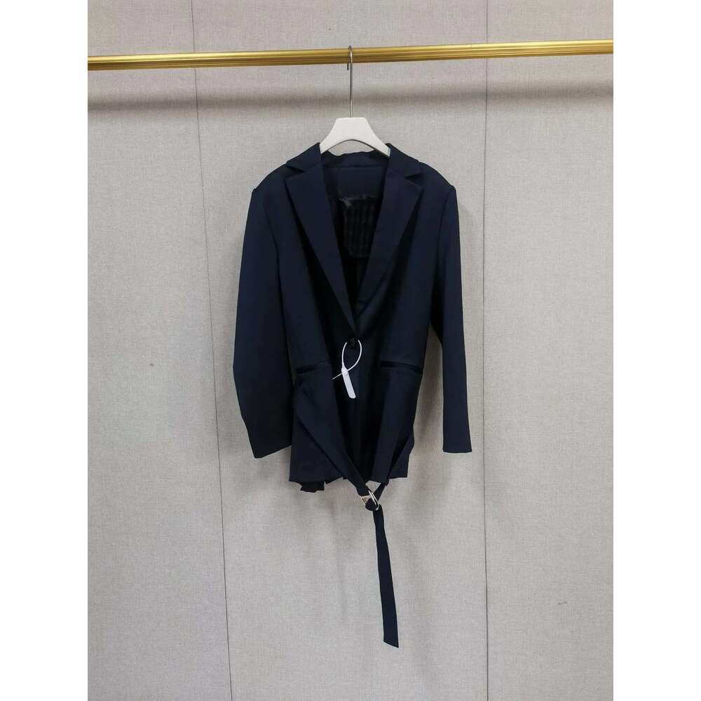Belt Waist Dark Blue Commuter Back Press Pleated One Buckle French Niche 2025 Spring Suit Office Outfits Women