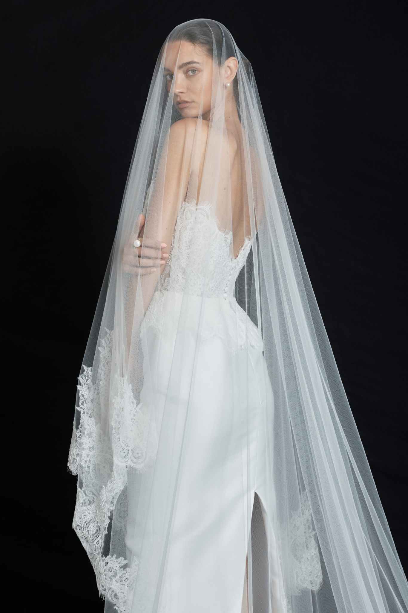 Simple Appliques Wedding Veil One Layer Long Cathedral Length Bride Veils With Comb Bride Voile Customized velo de novia