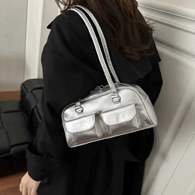 Stylish Korean Small Shoulder Bag Women Handle Bags Multi Pocket Casual Commute Fashion Simple and Casual Texture Boston BagT251122