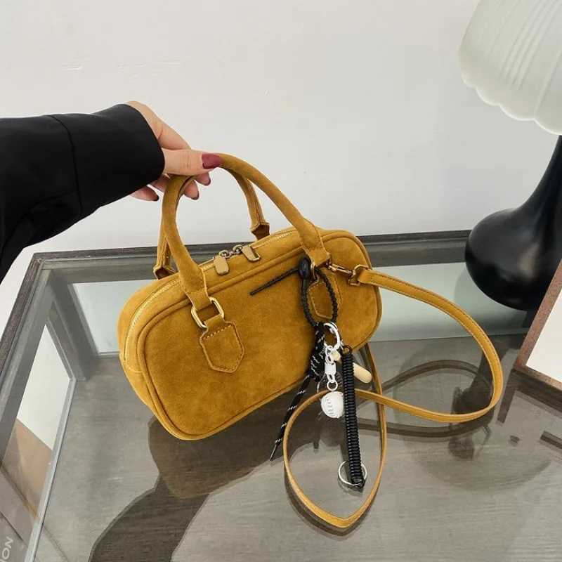 High Quality Tote Bag For Women Leather Material Famous Designer Classic Elegant Spacious And DurableT251122