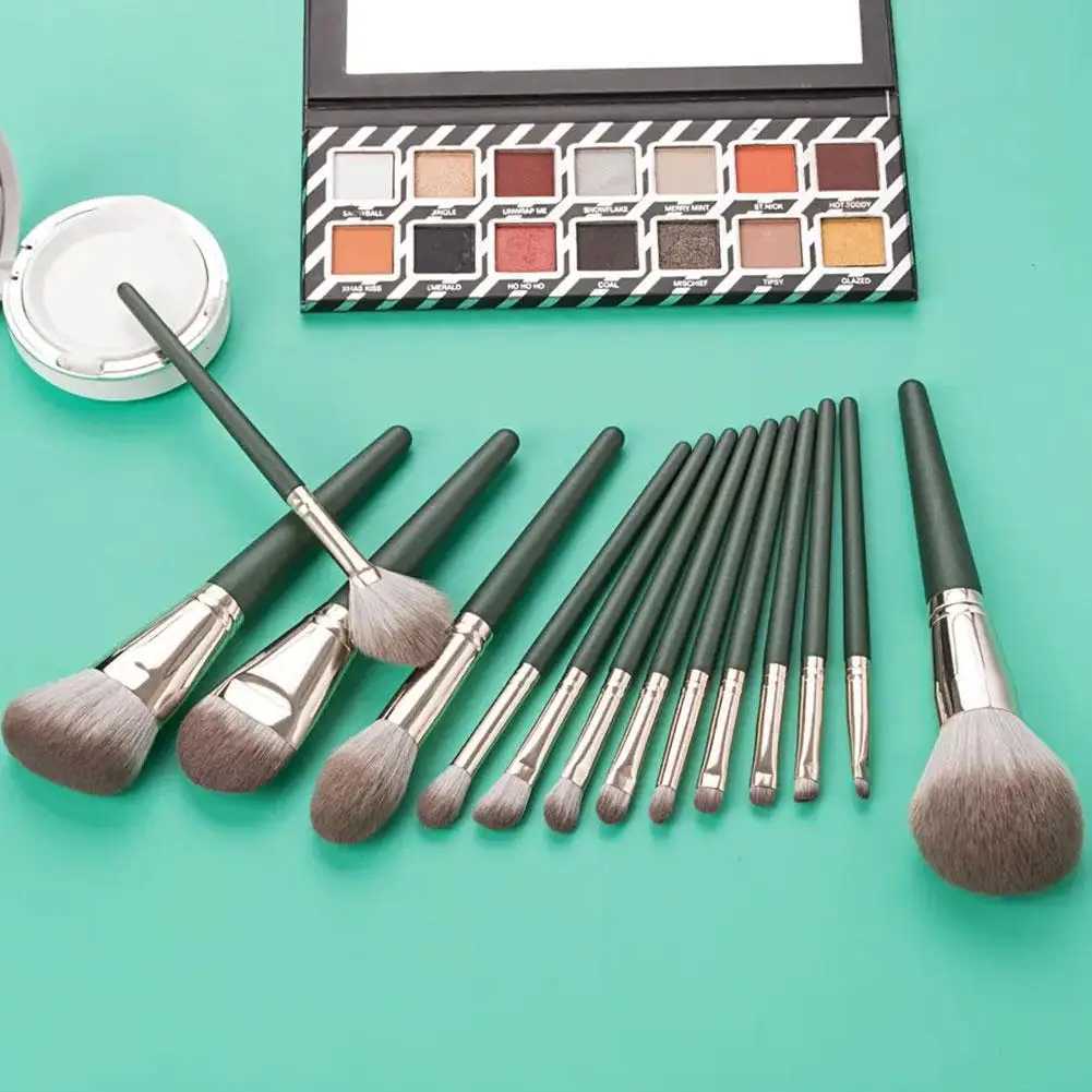 Professional 14PCS Makeup Brushes Set Soft Fluffy Foundation Eyeshadow Concealer Blending Blush Brush Kabuki Women Beauty Tool C251122