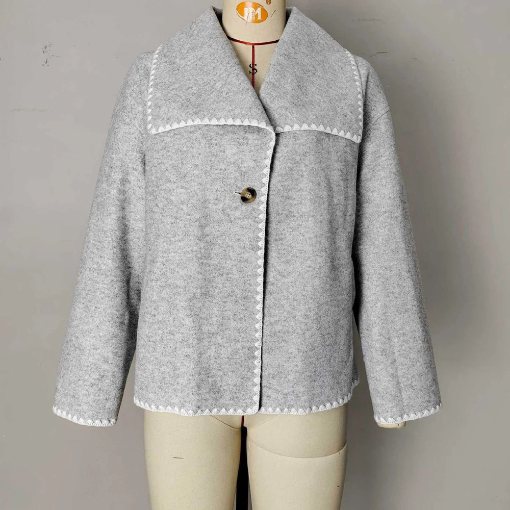 2025 Autumn Winter Gray Plush Cropped Jacket Women Casual Warm Turn down Collar Short Coat Lady Solid Thick Button Cardigan 251112