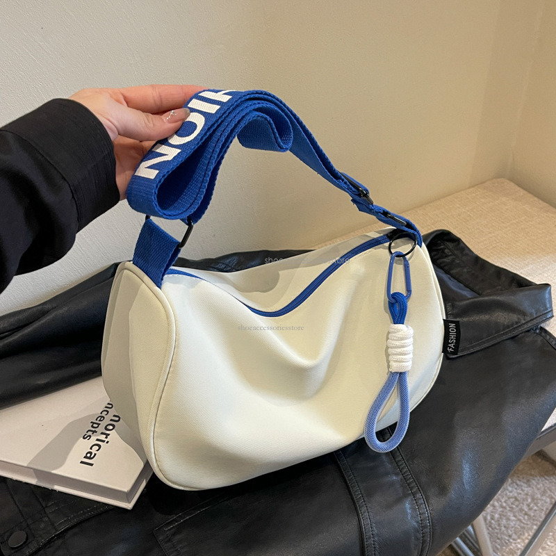 2025 New Designer Waterproof Oxford Cloth Dumplings Suitable For Women's New Sports And Leisure Cross-border Shoulder Bag With Letters