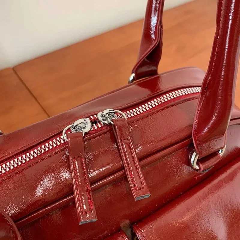 Pu Leather Female ChestBag Burgundy Large Handbags Purse Vintage Women Business Shoulder Bags Simple Ladies Commute Tote BagT251122