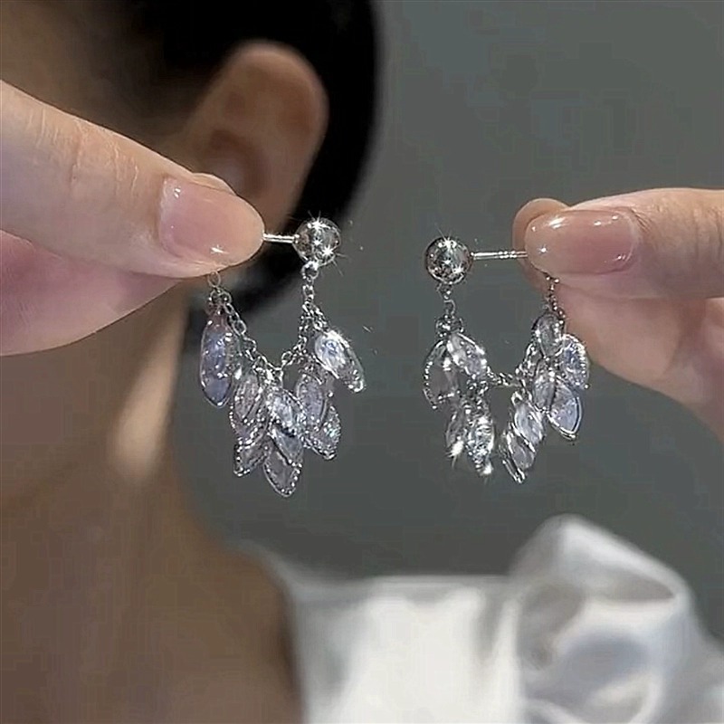 Zircon Leaf Earrings for Women Fashion Unique Long Tassel Chain Ear Buckle Wedding Trendy Jewelry Gifts Free shipping