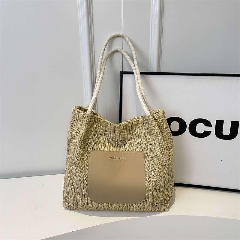 Designer Beach Bags Women Shoulder Bucket Bags knitted high-capacity Fashion Pattern Essential Bag for Going Out Suitable for the beach