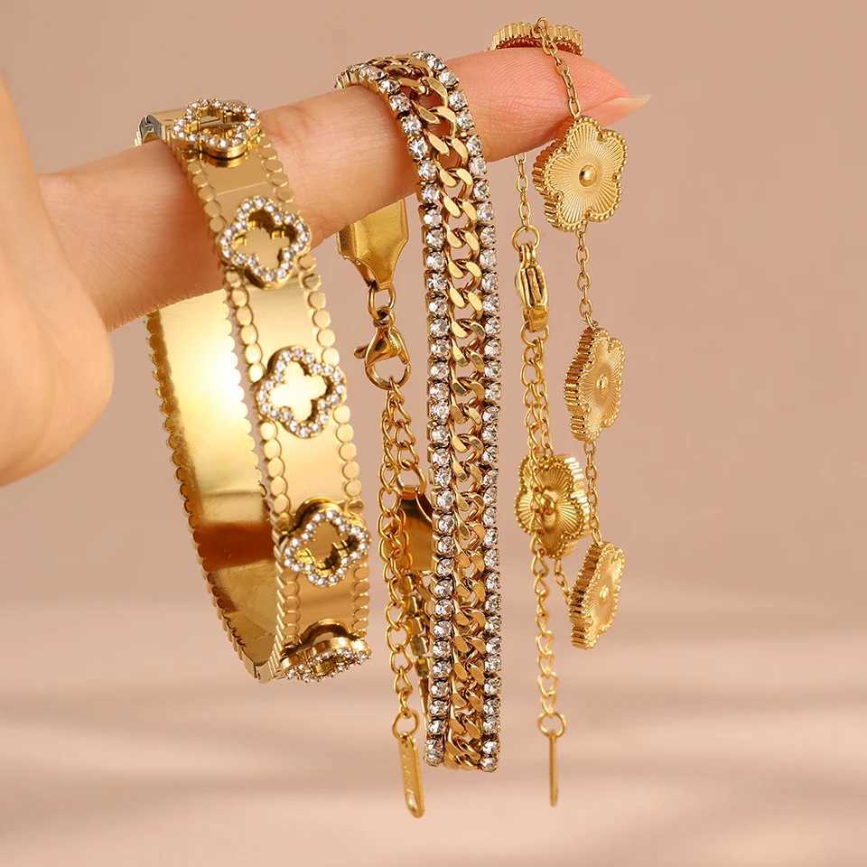 Yupsk Classic Elegant Golden Stainless Steel Bracelets Womens Trendy All-match Four-leaf Flower Bangle Jewelry Set H260504