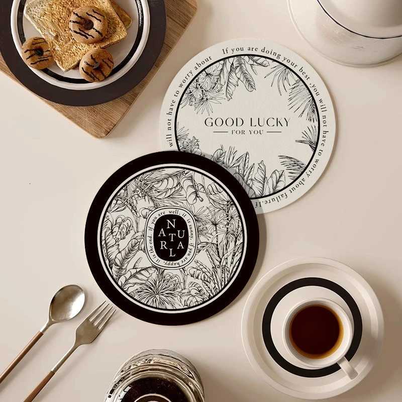 luxery Printed American Round Dining Table Mat In Black And White Color Waterproof Heat-Resistant Dining Mat Indoor Decoration Cup Mat C251122
