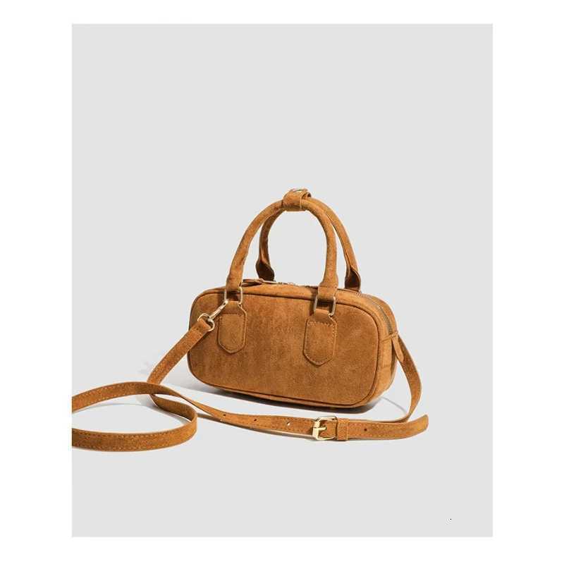2025New Boston Bag for Women Faux Suede Crossbody Shoulder Bag Bowling Bag Casual Handbag for Women Shopping Trip Autumn andT251122