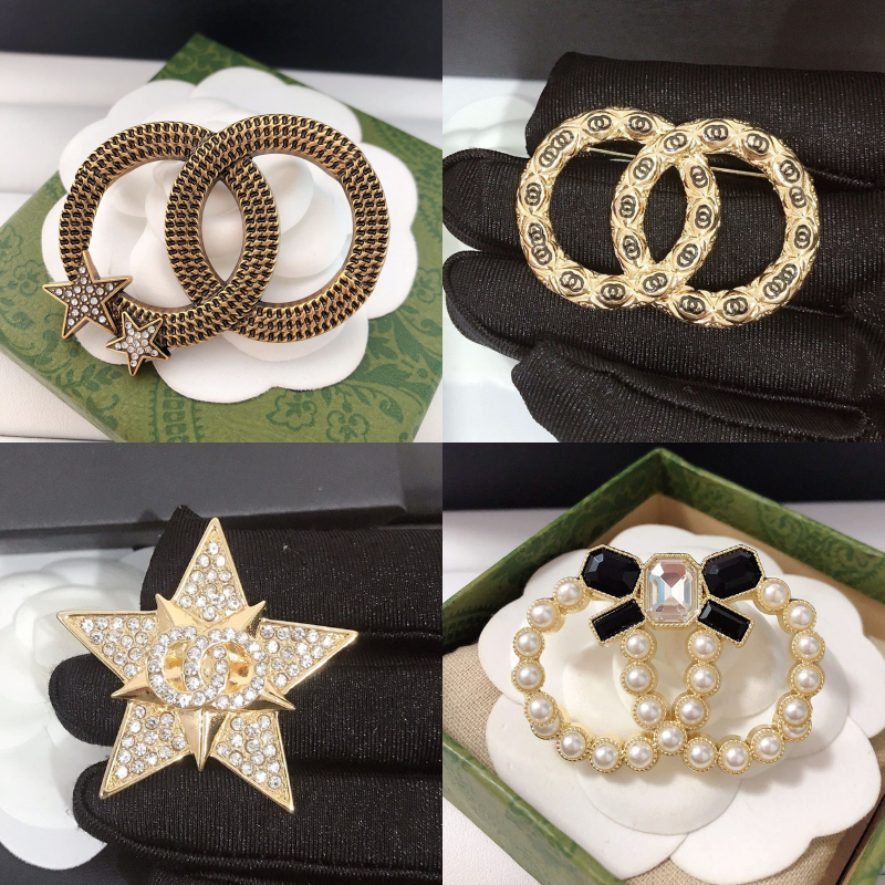 Boutique 18K Gold-Plated Brooch Designer Letter Crystal Rhinestone Romantic Lover Pearl Brooch High-Quality Charm Girl Boutique Brooches Christmas Gifts