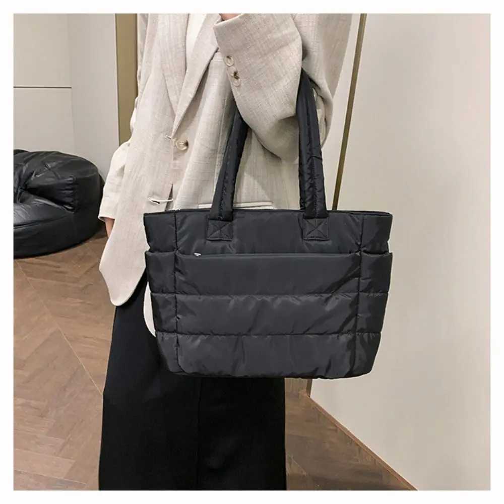 Versatile Mtiple Pockets large capacity casual tote bag M bag for travel work beach gym store Z250422