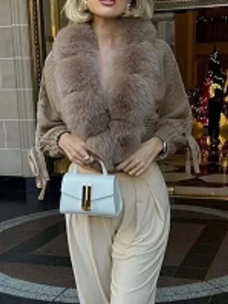 2024 Winter Fashion Knitting Cardigan Placket Coat Women Casual Real Fur Short Warm Knitted Jacket with Natural 251110