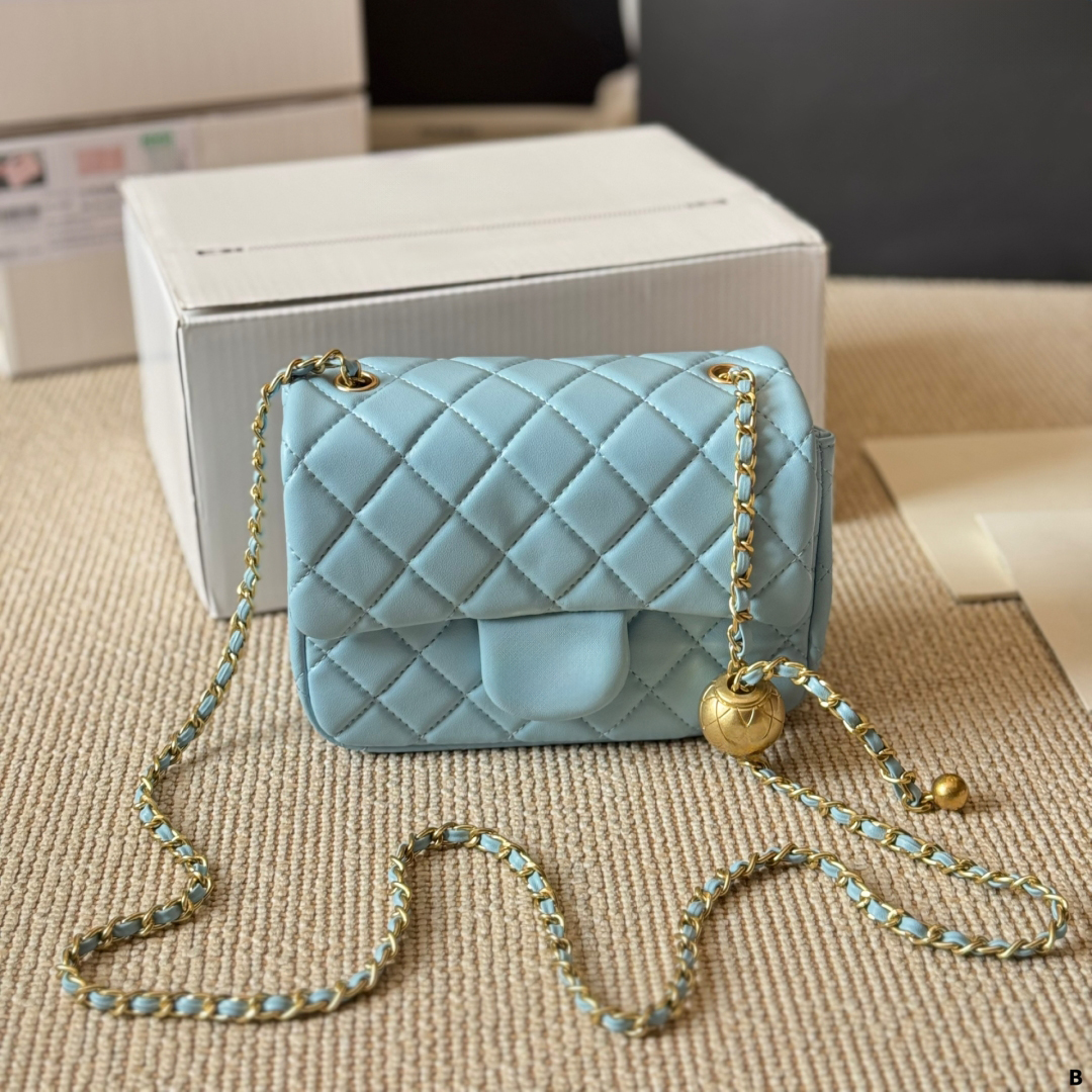 Luxury Designer bag 2025 Classic Mini Flap Gold Crush Ball Quilted Bags Lambskin Crossbody Purse Adjustable Shoulder Strap Fashion Trend Handbags 18CM