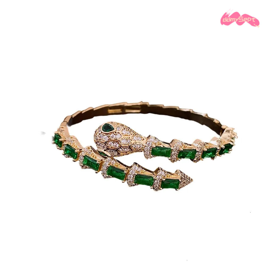 Brand Designer K Real Gold Plated Zircon Snake Shape Open Light Luxury High End Feel Bracelet Niche Versatile Jewelry Wholesale For Women H11.21 ddmys