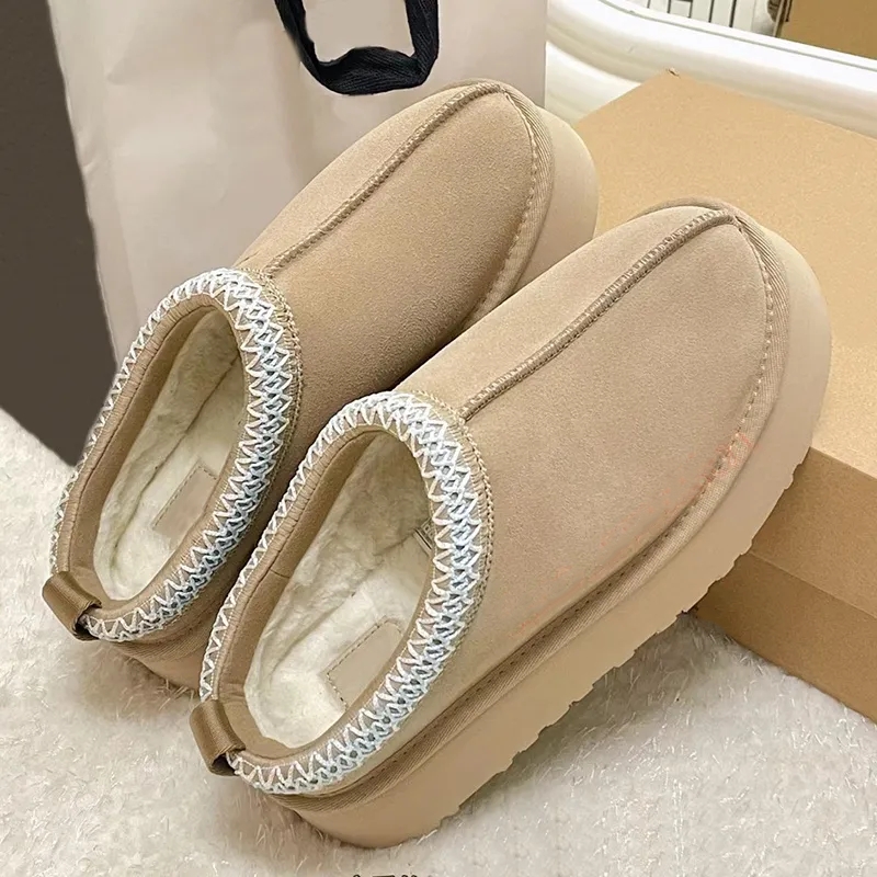 Designer shoes casual shoes neutral sports shoes boutique fashion trends non slip running shoes breathable and comfortable hiking off-road sports shoes sizes 36-48