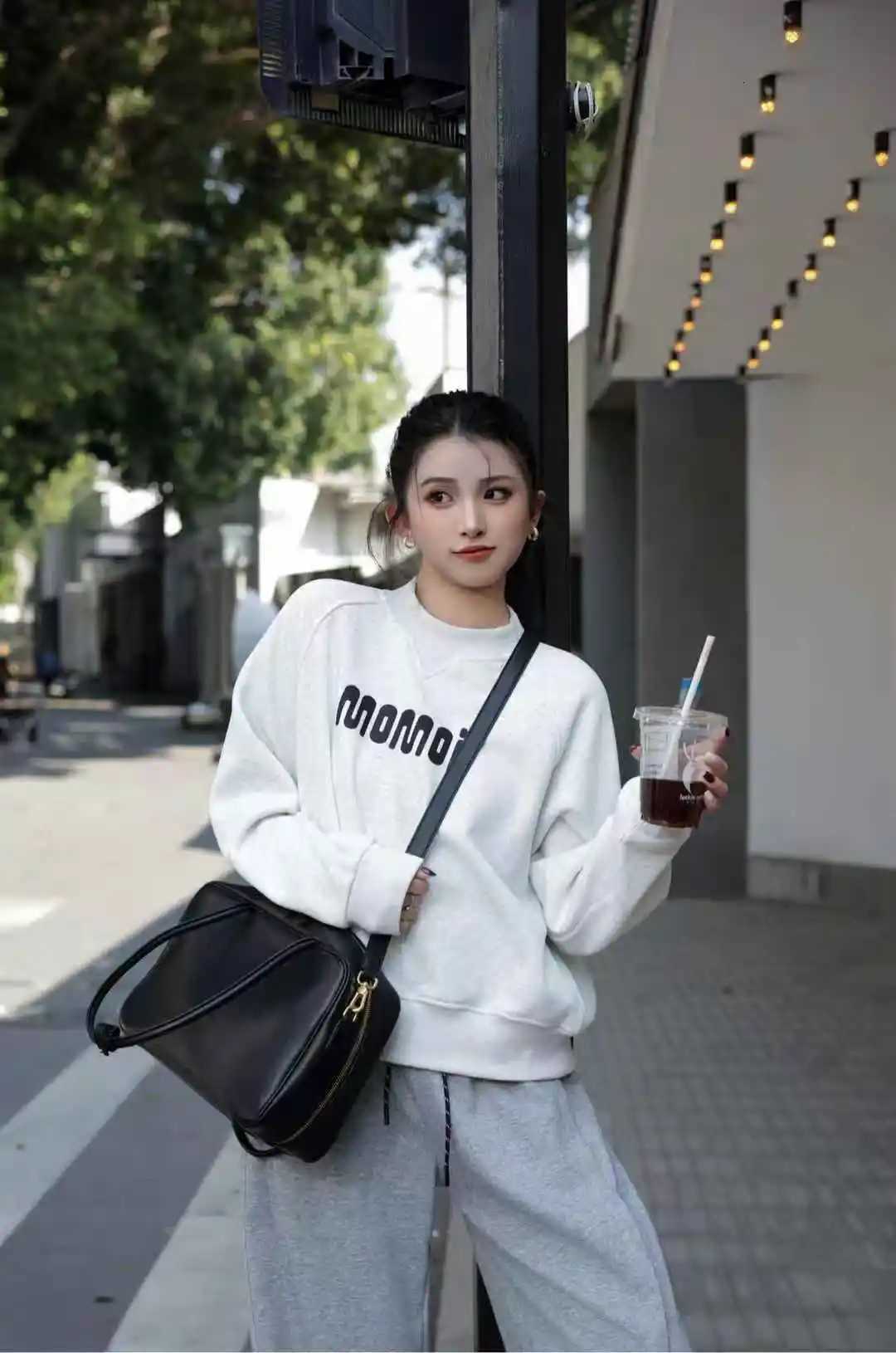 Cowhide Womens Big Shoudler Crossbody Bags Luxury Desiger Brand Genuine Grade Leather Ladies Large Bag Female Handbags NewT251122