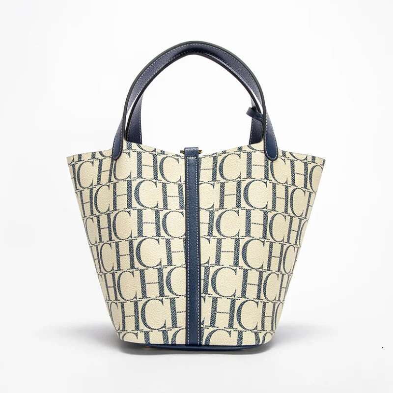 CH Large Capacity Daily Commuter Crossbody Fashion Letter Print Design Ladies Temperament Shoulder Bag Versatile Premium