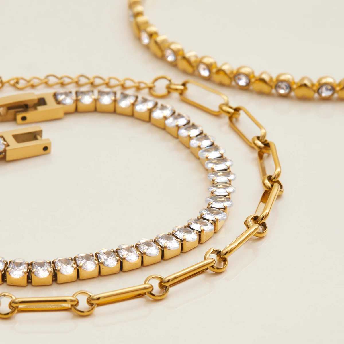 Uworld Simple Classic Egg shaped Zircon Strap Tennis Chain Bracelet Stainless Steel Heart Shaped Stackable Bracelet Womens Acce J251122