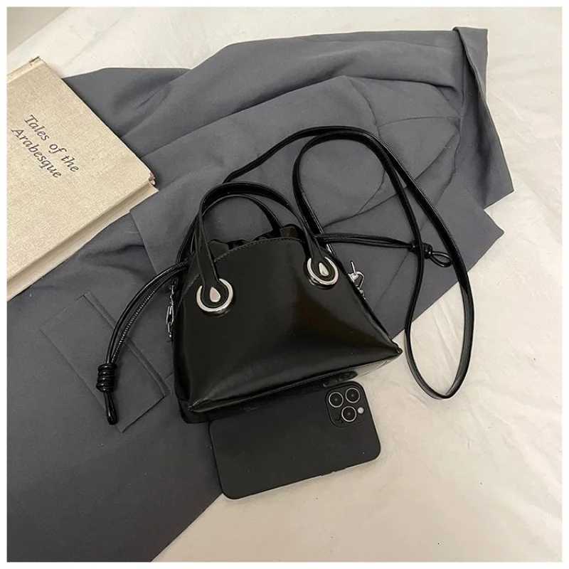 Fashionable Womens Handbag Leather Crossbody Bag Shoulder Bag Messenger Bag Luxury Brand By Famous Designer ElegantT251122