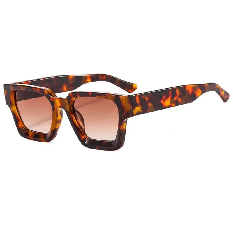 Vintage Small Square Sunglasses Men Women Retro Green Sun Glasses Unisex Ins Shades Eyewear UV400 251114