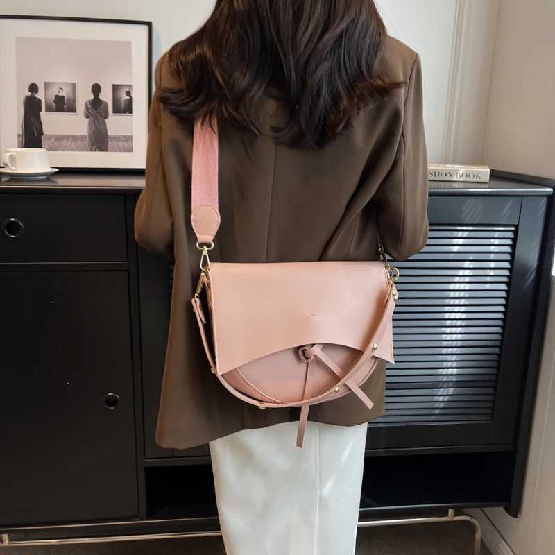 High quality womens small Pu leather handbag saddle bag casual womens shoulder bag designer womens cross bag Z250421-1