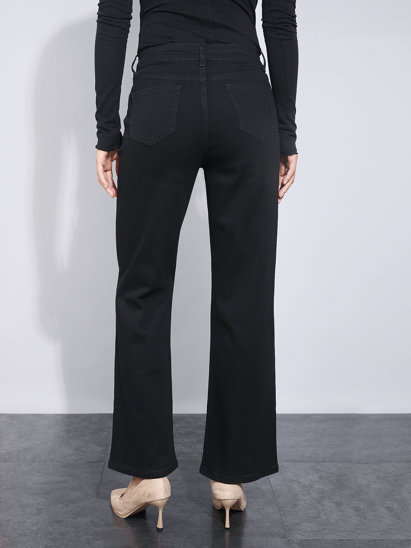 2025 New stretch perforated straight-leg trendy slim-fit jeans women jeans---tg0022