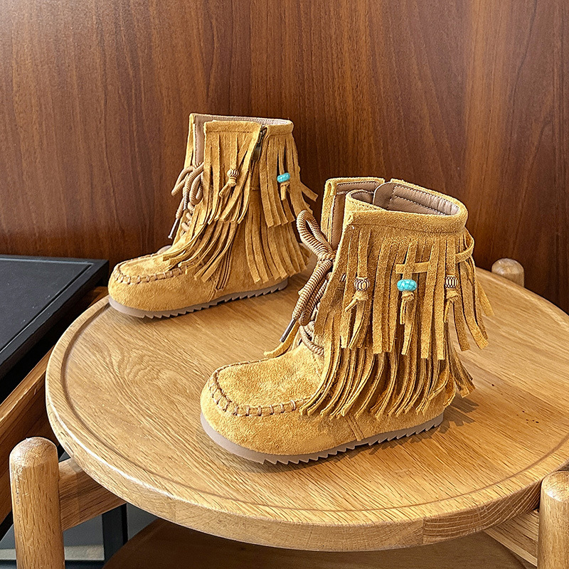 New designer shoes Indian Retro Tassel Children s Shoes Worn Style Autumn Winter New Martin Boots Half Boots Little Girls Versatile