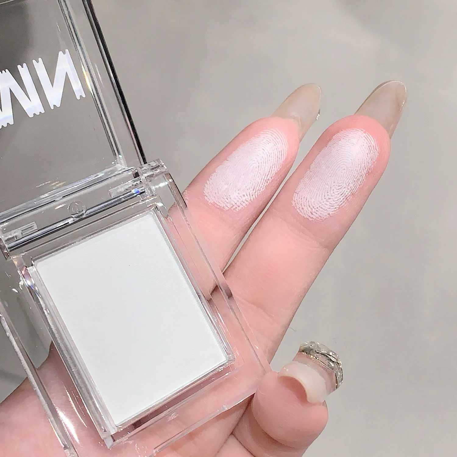 QMN Single Color Matte Highlight Eyeshadow Brightening Expansion Color Multi-Purpose Blush Hold Makeup Not Easy to Fly-outT251122