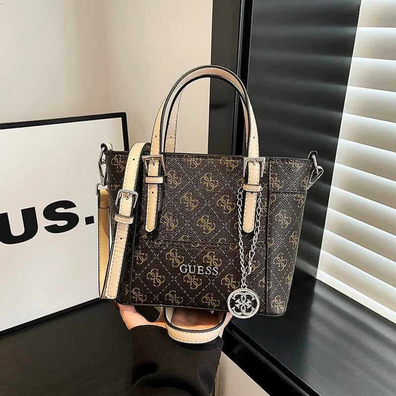 Chic Leather Crossbody Bag For Women luxury brand Shoulder Handbag Ladies Purse With Engraved K251121