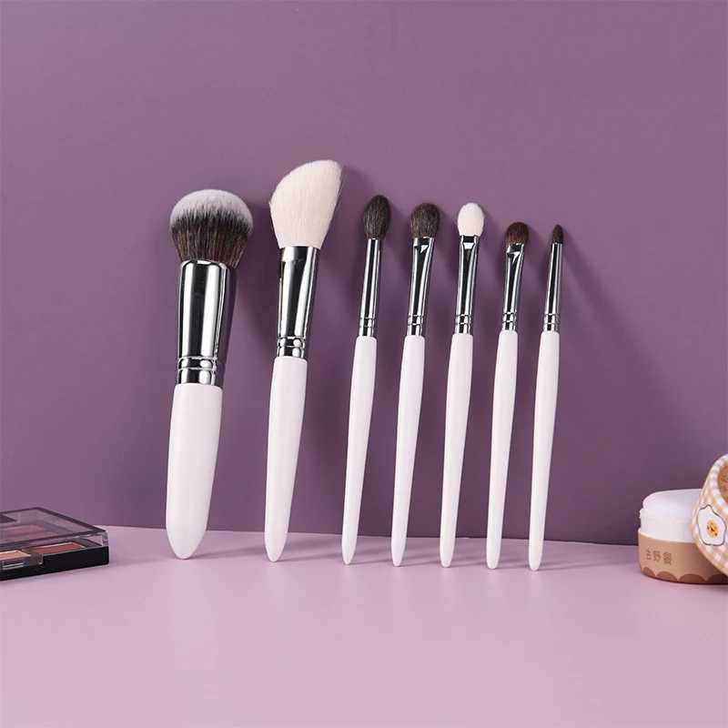 7PCS White Makeup Brushes Set Eye Shadow Foundation Brush Concealer Women Cosmetic Brush Beauty Make Up Tools C251122