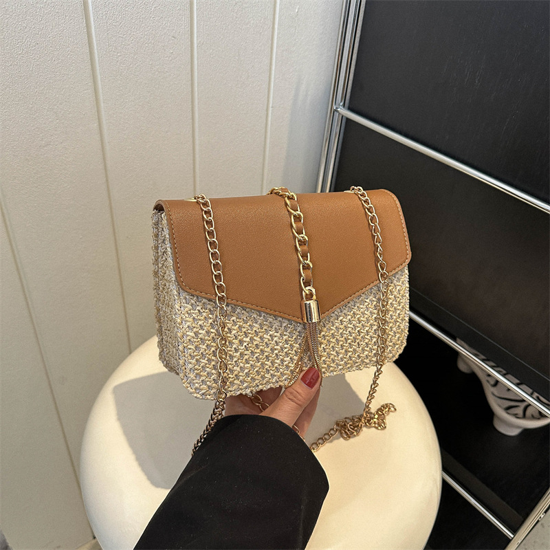 Free shipping, niche design new women's bag, high-end, simple straw woven small square bag, underarm bag, versatile single-shoulder crossbody bag