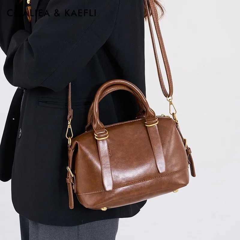 Retro Crossbody Bag Ladies Handbag Single Shoulder Boston Bag Versatile Lightweight Luxury New 2025 Unique Design BagT251122