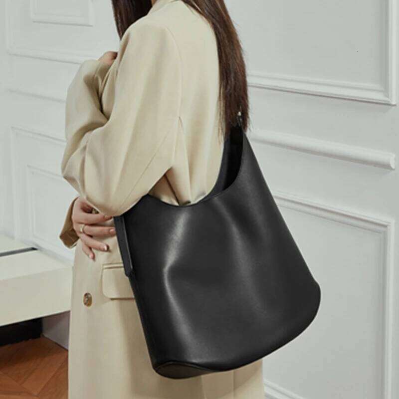 Toptrends Cow Genuine Leather Underarm Shoulder Bags For Women 2025 Luxury Designer Crossbody Hobos Shopper Tote Ladies Handbags