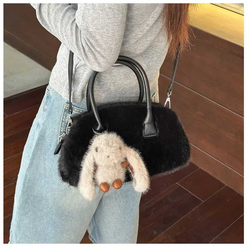 Charming Plush Crossbody Bag Fashionable Soft Womens Handbag Trendy Autumn Winter New Style Cute Fluffy Bag K251121