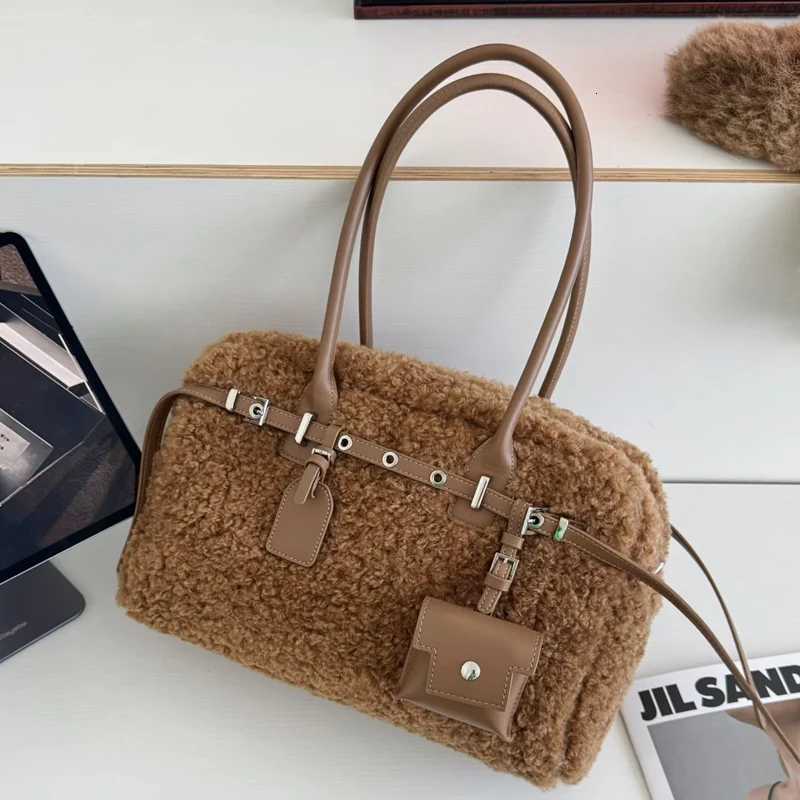 FAshion Real Fur Boston Pillow Bags For Women luxury Designer Handbag Purses 2025 New In lambswool Belt Underarm Shoulder K251121