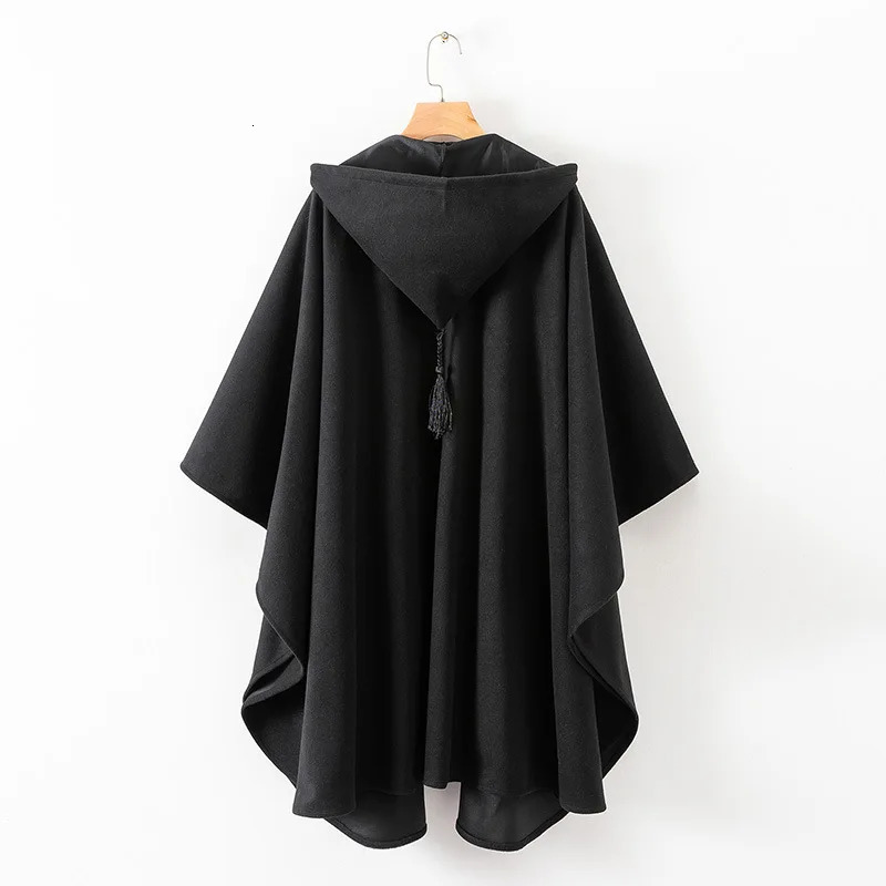 2025 Autumn Winter Irregular n Oversize Wool Coat Hooded Cloak Women Vintage Casual Woolen Cape 251112