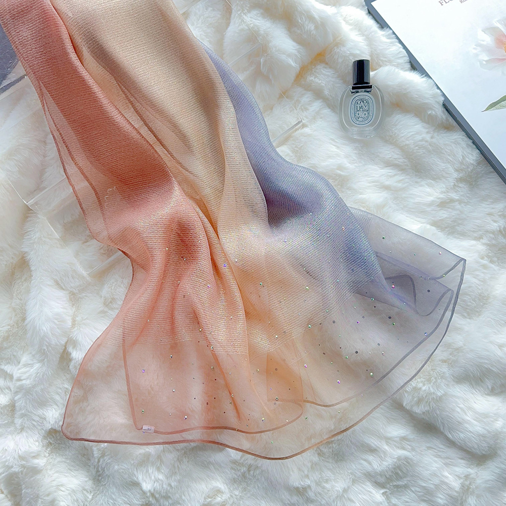 Chic Silk Blend Scarves: Versatile Shade-Changing Accessory for Ladies