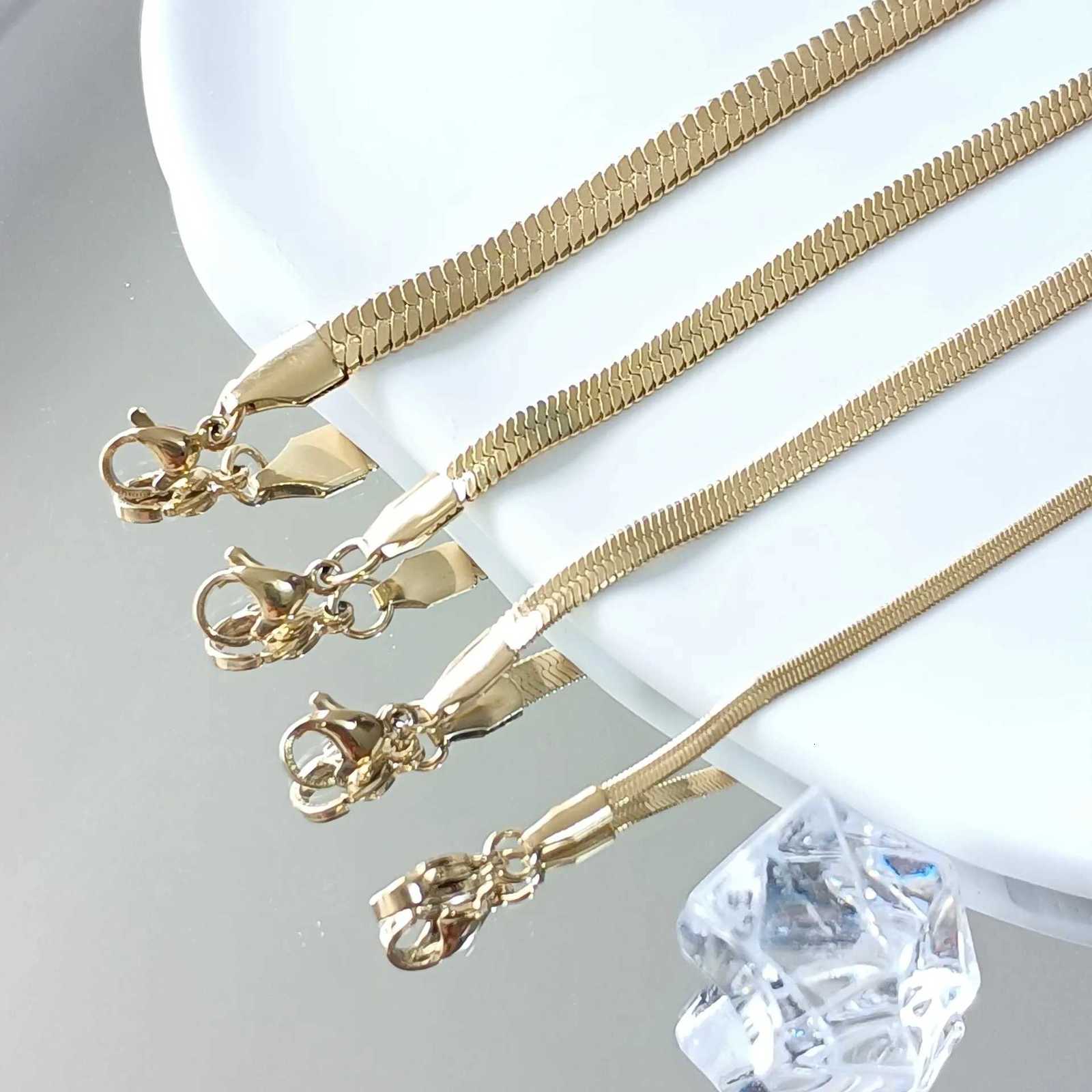 Men Stainl Steel Flat Snake Chain Necklace Non-Fading Basic Chain Titanium Steel Jewelry Fashion Trend Party AccoriesXJ251122