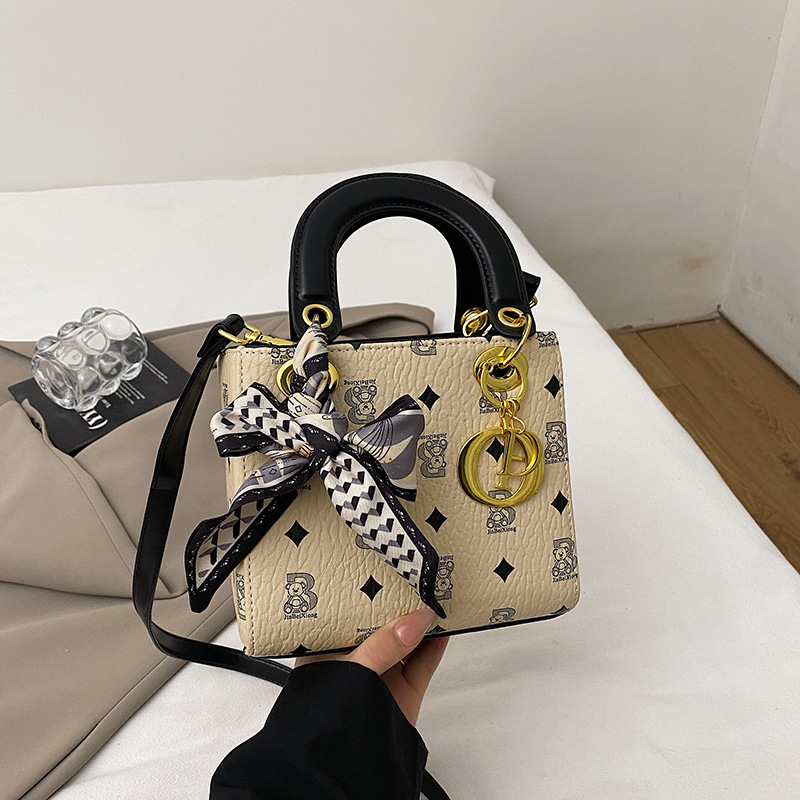 Small bag women classic handbag Dai Fei bag temperament print small one shoulder crossbody bag 2025s hot