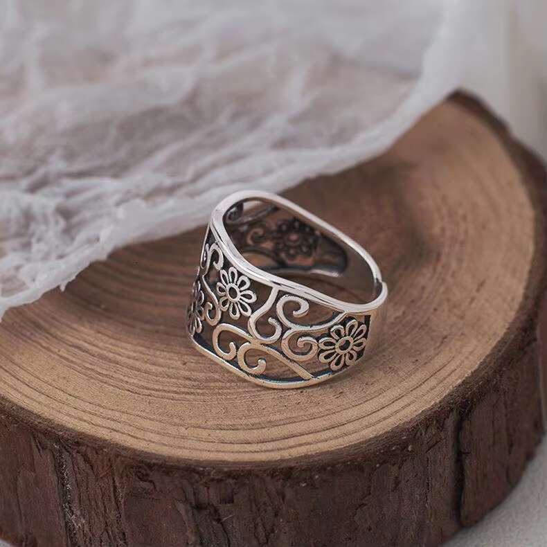 Adjustable Ring Retro Hollow Floral Design Open Band Vintage Style for Women Men Unisex Jewellery 1 Piece