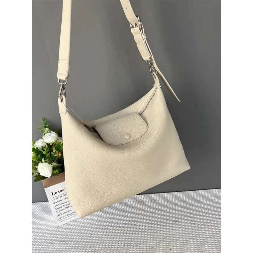 Women Casual Large Capacity Single Shoulder Bag Solid Color Cowskin Genuine Leather Messenger Bags New Female Versatile Handbag Bag