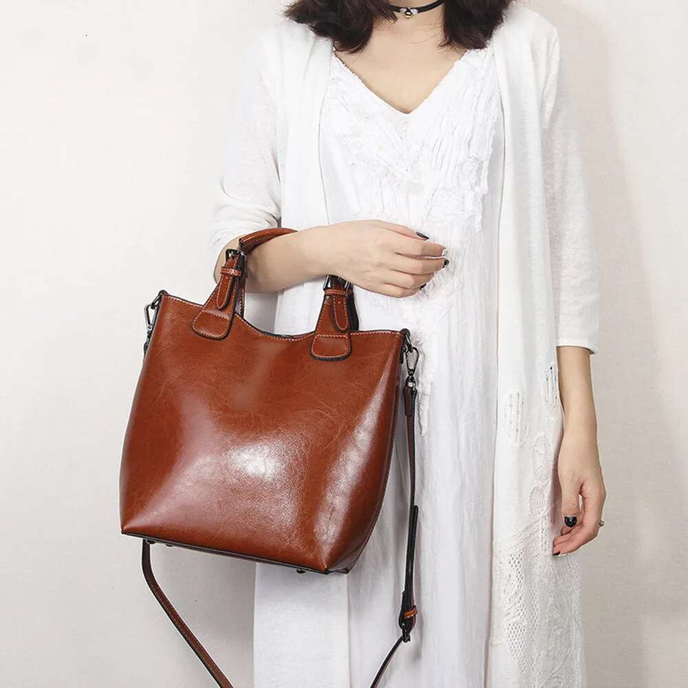 Zency Genuine Leather Handbag Retro Coffee Women Casual Tote Bucket Bag Classic Black Lady Crossbody Messenger Purse Brown Bag