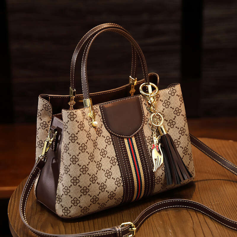 2025 New Fashionable And Versatile Genuine Leather Single Shoulder Crossbody Bag, Women's Printed Light Luxury Handbag, Trendy Brand