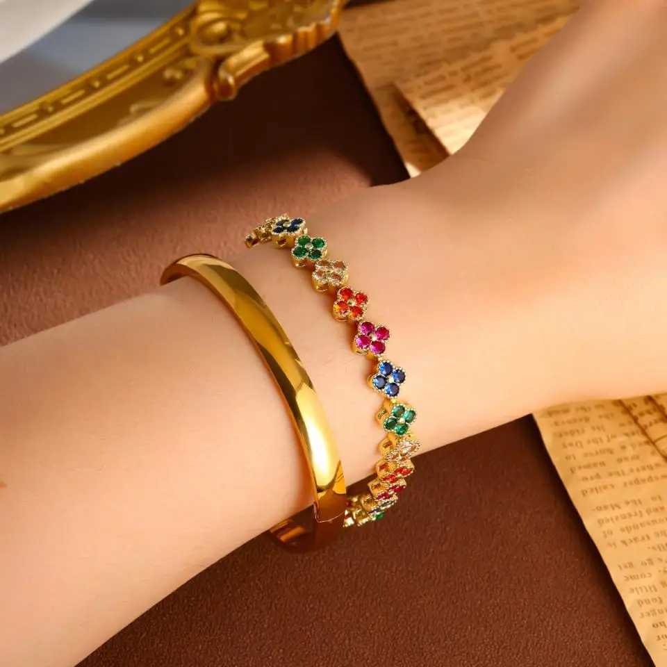 2PCS Colorful Shiny Zircon Five-leaf Flower Stacked Bracelet Bangles for Women High Quality 18K Gold-plated Stainless Steel J251122