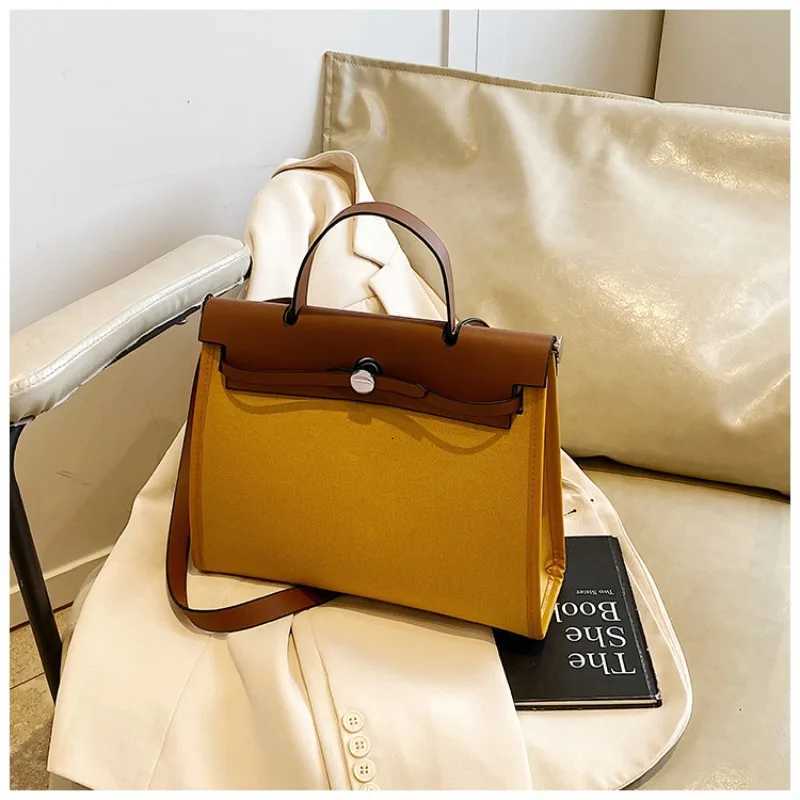 Elegant Womens Leather Shoulder Classic Fashion Bag Luxury Designer Crossbody Tote Handbag For Daily Dressing K251121